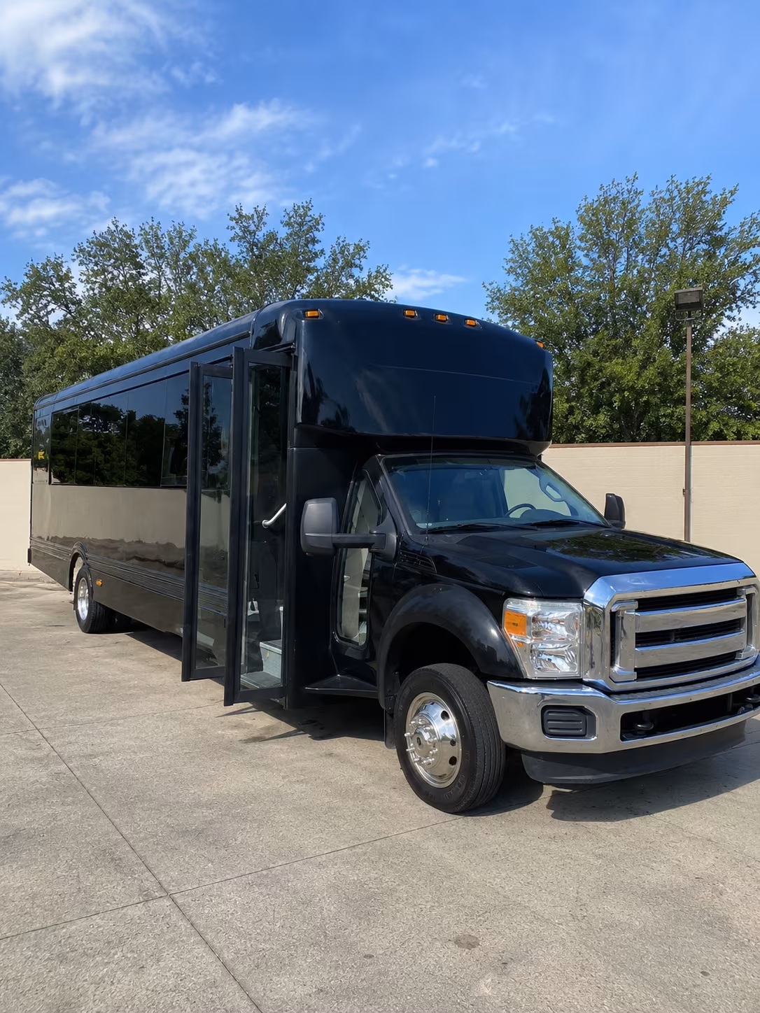 birmingham 20 passenger party bus